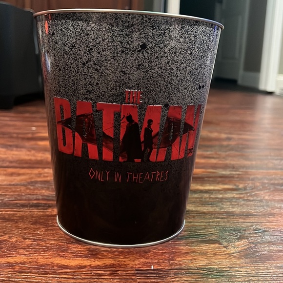 Batman Popcorn Tin - Picture 2 of 2